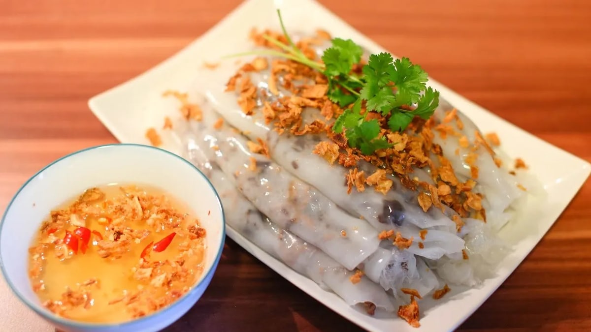 The dipping sauce ties all the ingredients together for a light yet satisfying dish